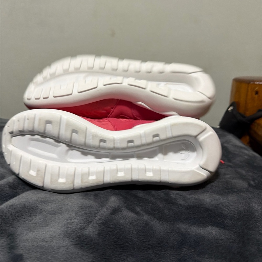 Adidas Tubular runner - Picture 2 of 4
